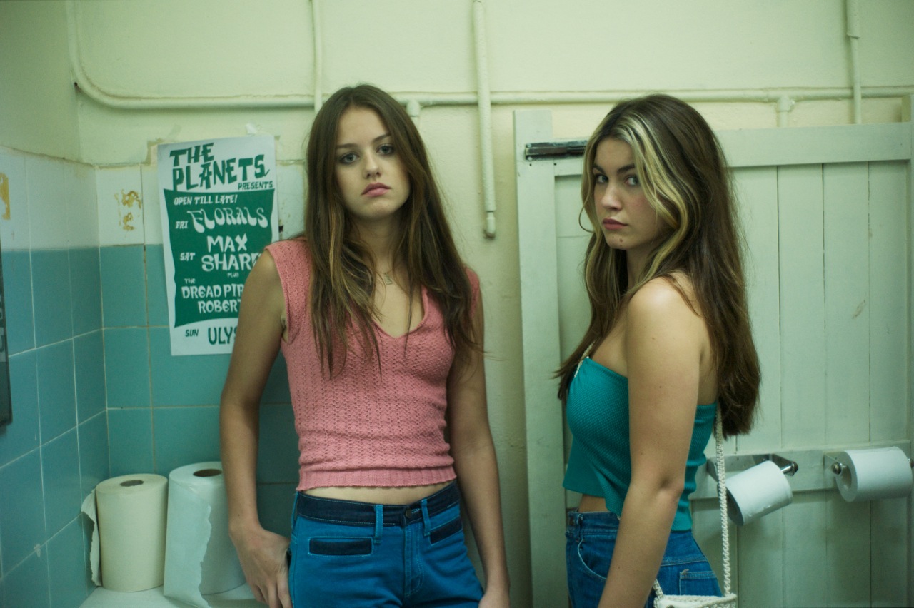 Bisexual club gay lesbian Linda lee wycd busty