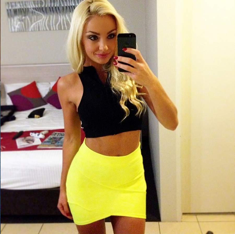 AusCelebs Forums - View topic - Brooke Evers