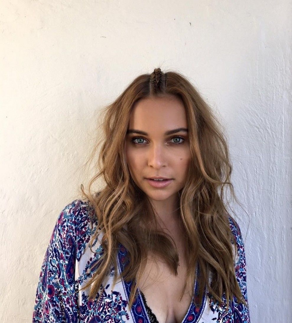 Watch Marny Kennedy video Watch Marny Kennedy video