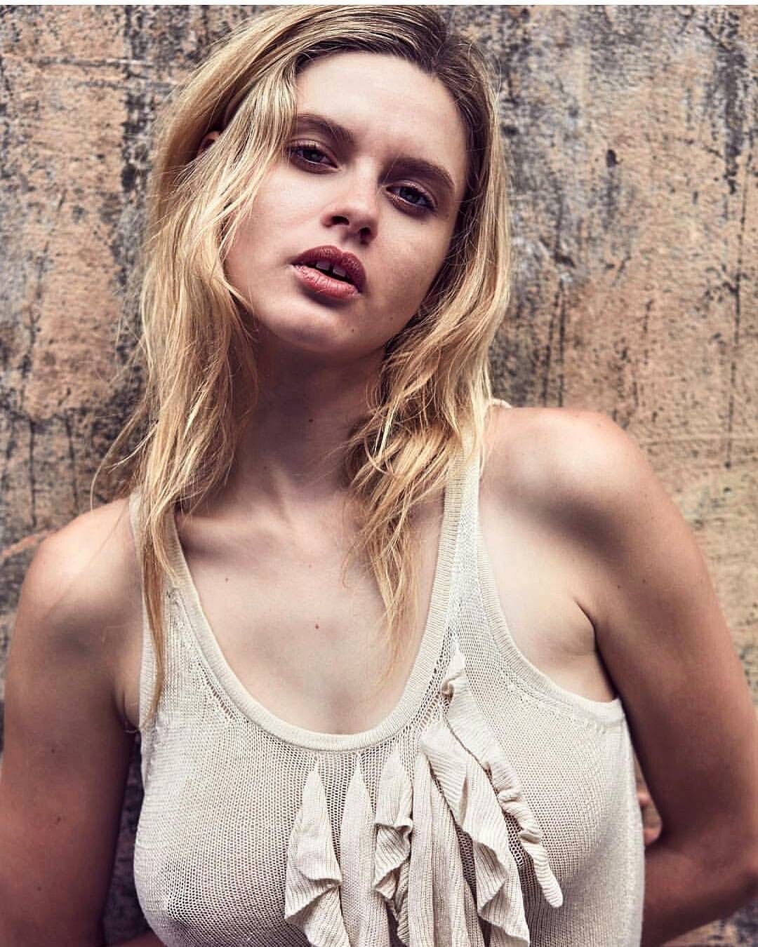 Pussy Photos Elle Brittain naked photo 2017 Paparazzi Photos Elle Brittain naked photo 2017