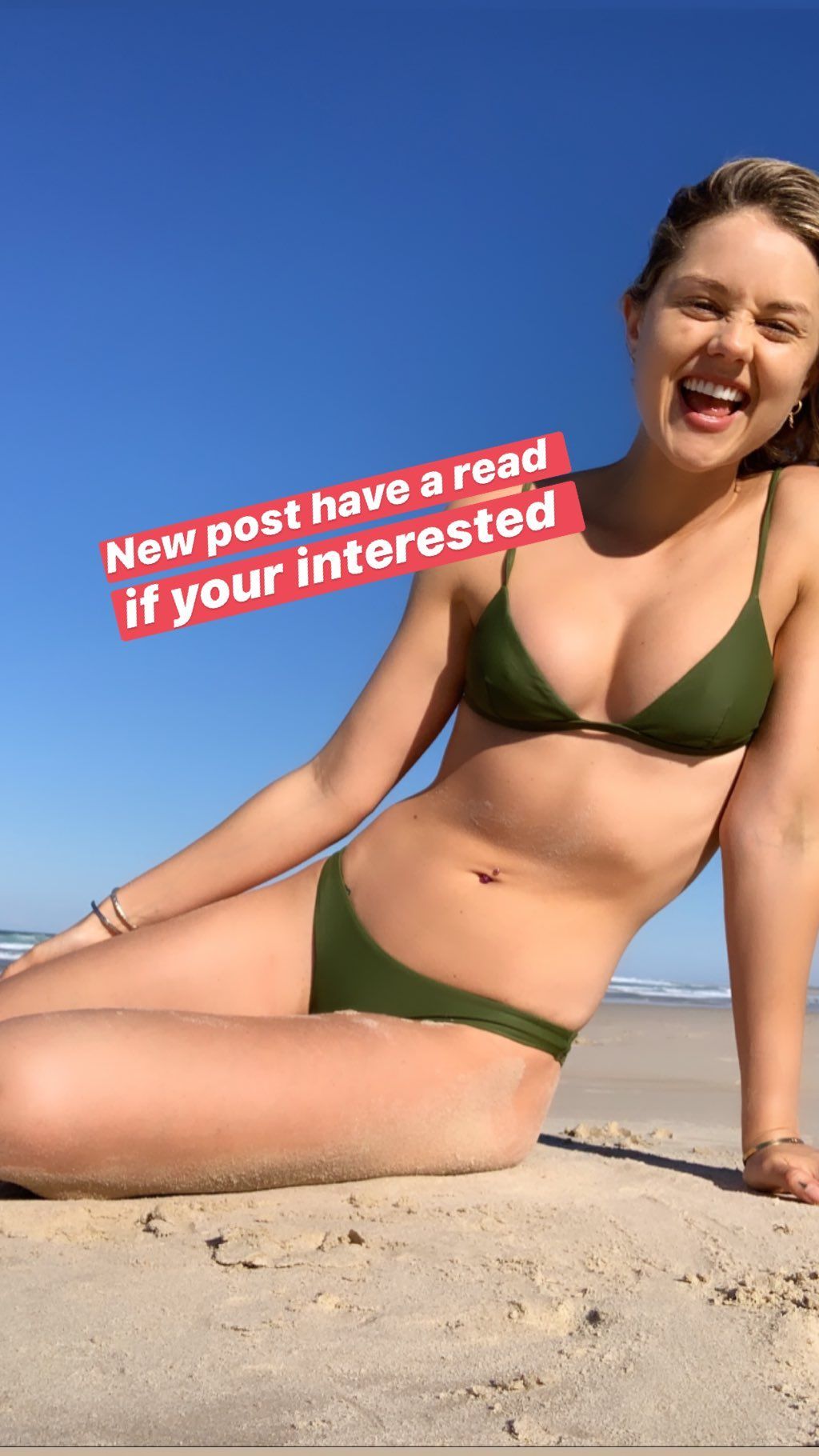 Isabelle cornish bikini